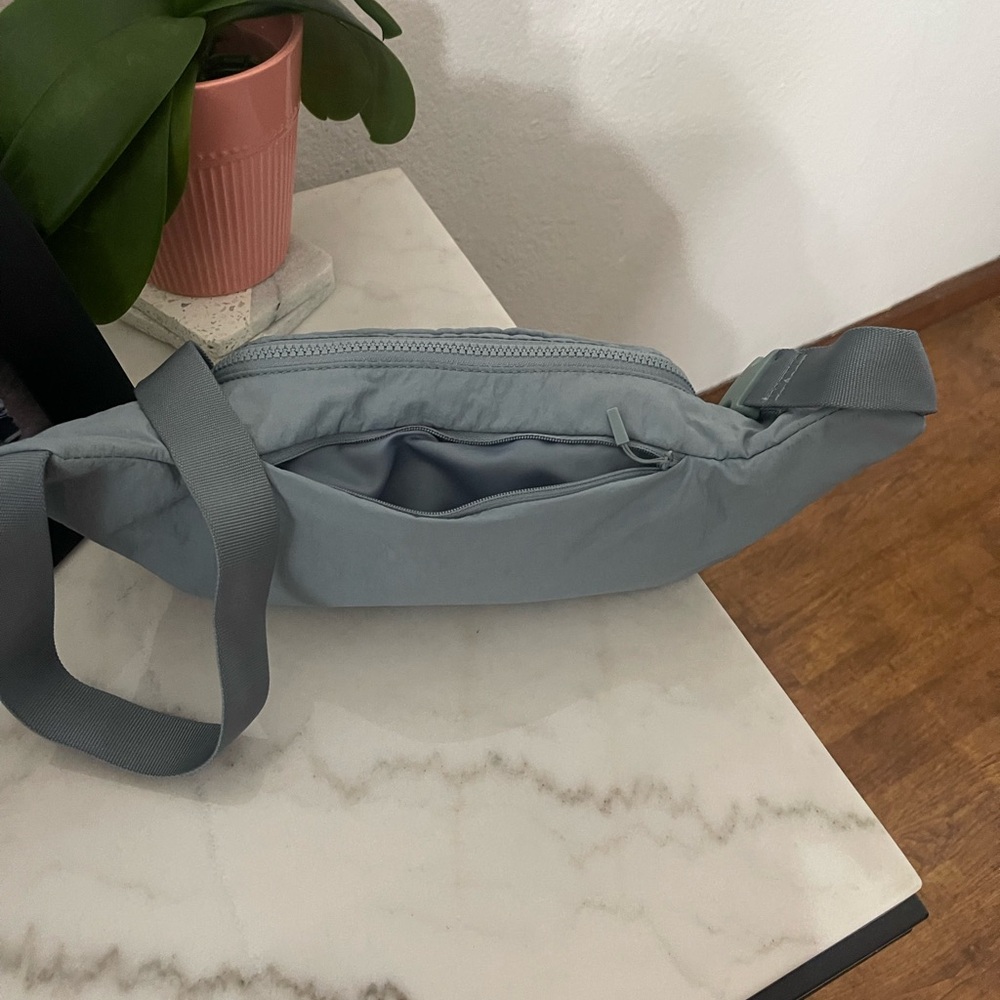 Lululemon On The Beat Belt Bag* 4.5L Blue Cast - Picture 6 of 16